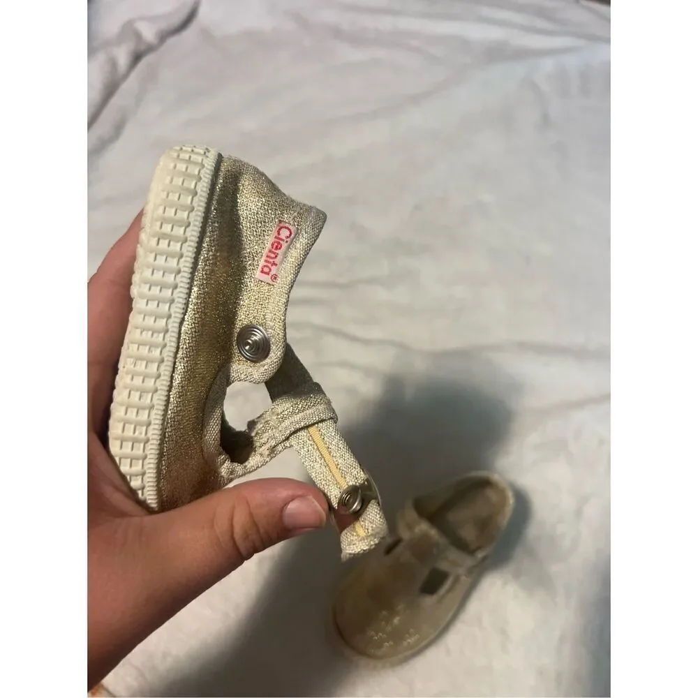 Cienta Gold Metallic Toddler Shoes Size 22C US Size 6/6.5 Toddler